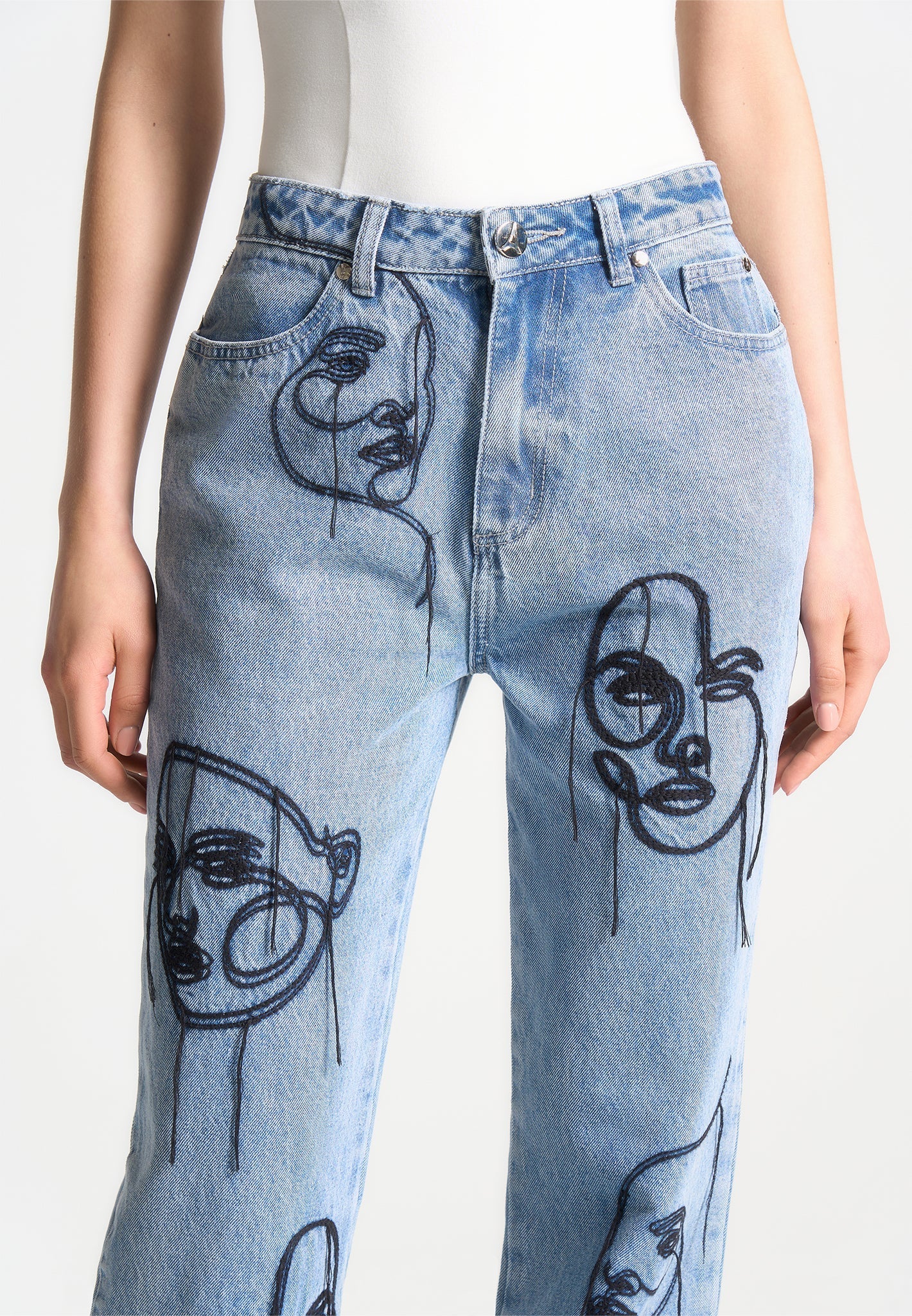 Audrey - Line Art Straight Leg Jeans - Mid Blue - Image 4
