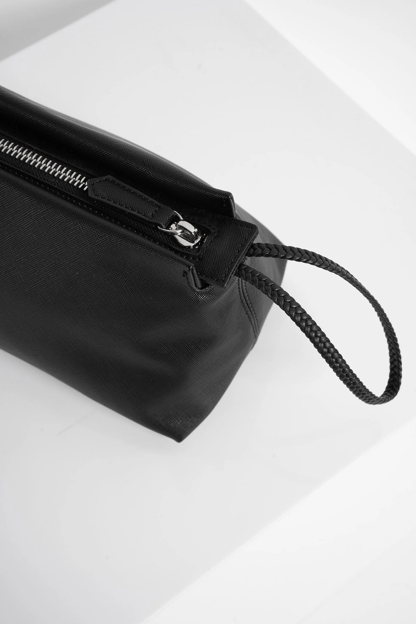 Jessy - Textured Leather Washbag - Black - Image 6