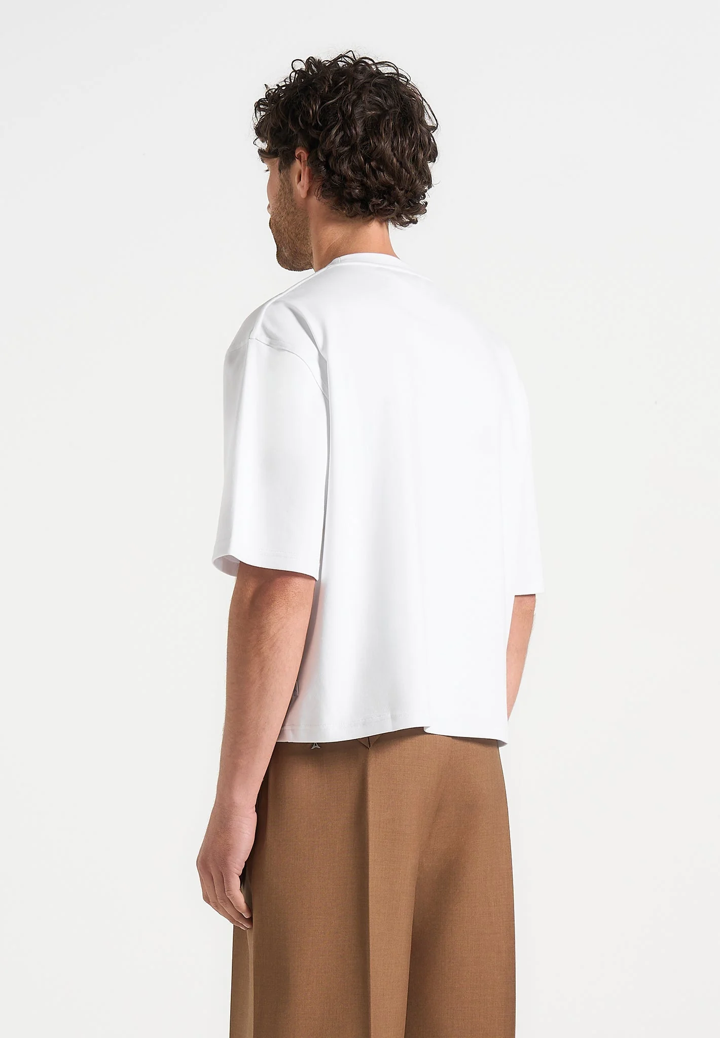Leon - Boxy Cropped T-Shirt - White - Image 3