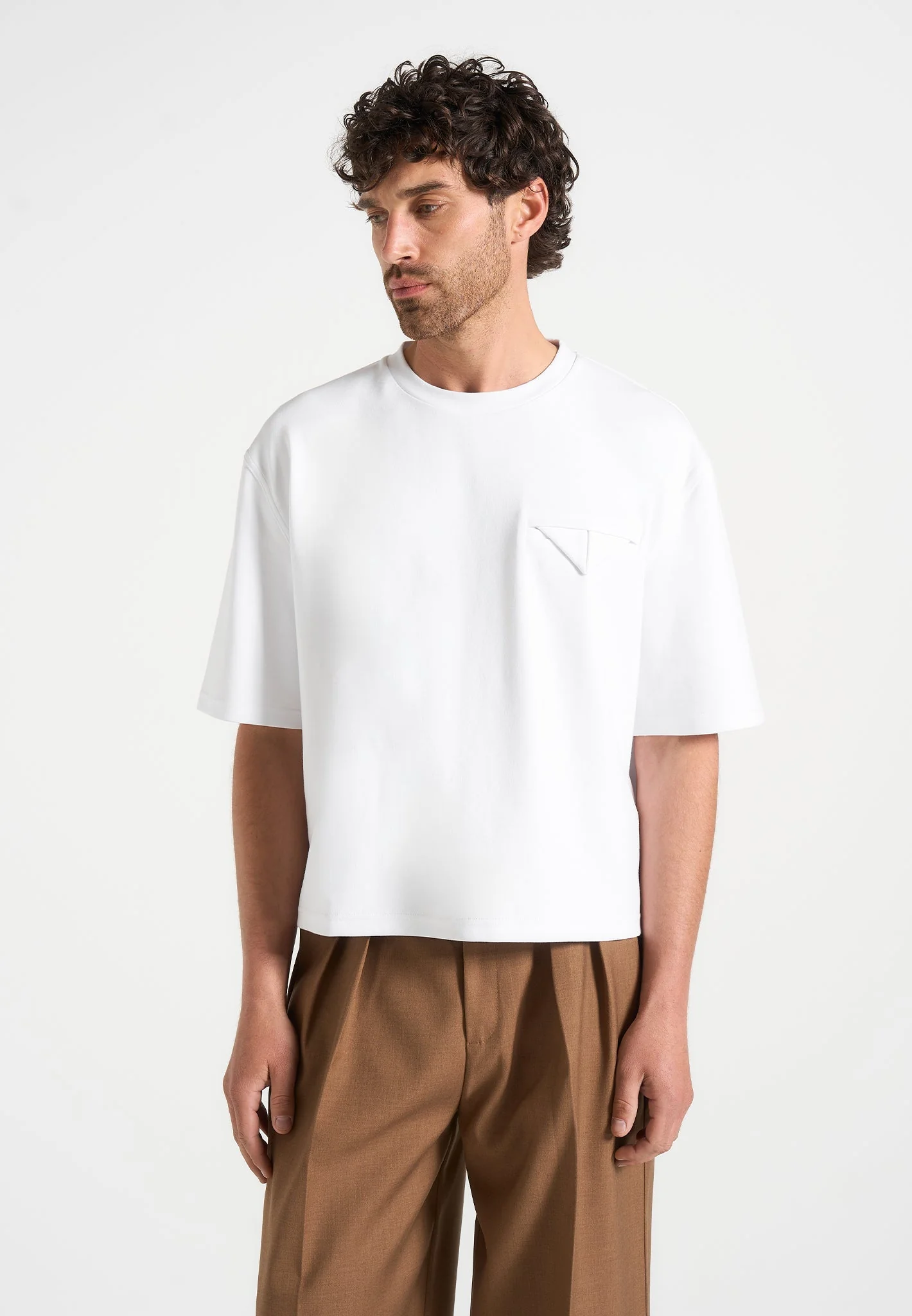 Leon - Boxy Cropped T-Shirt - White - Image 4