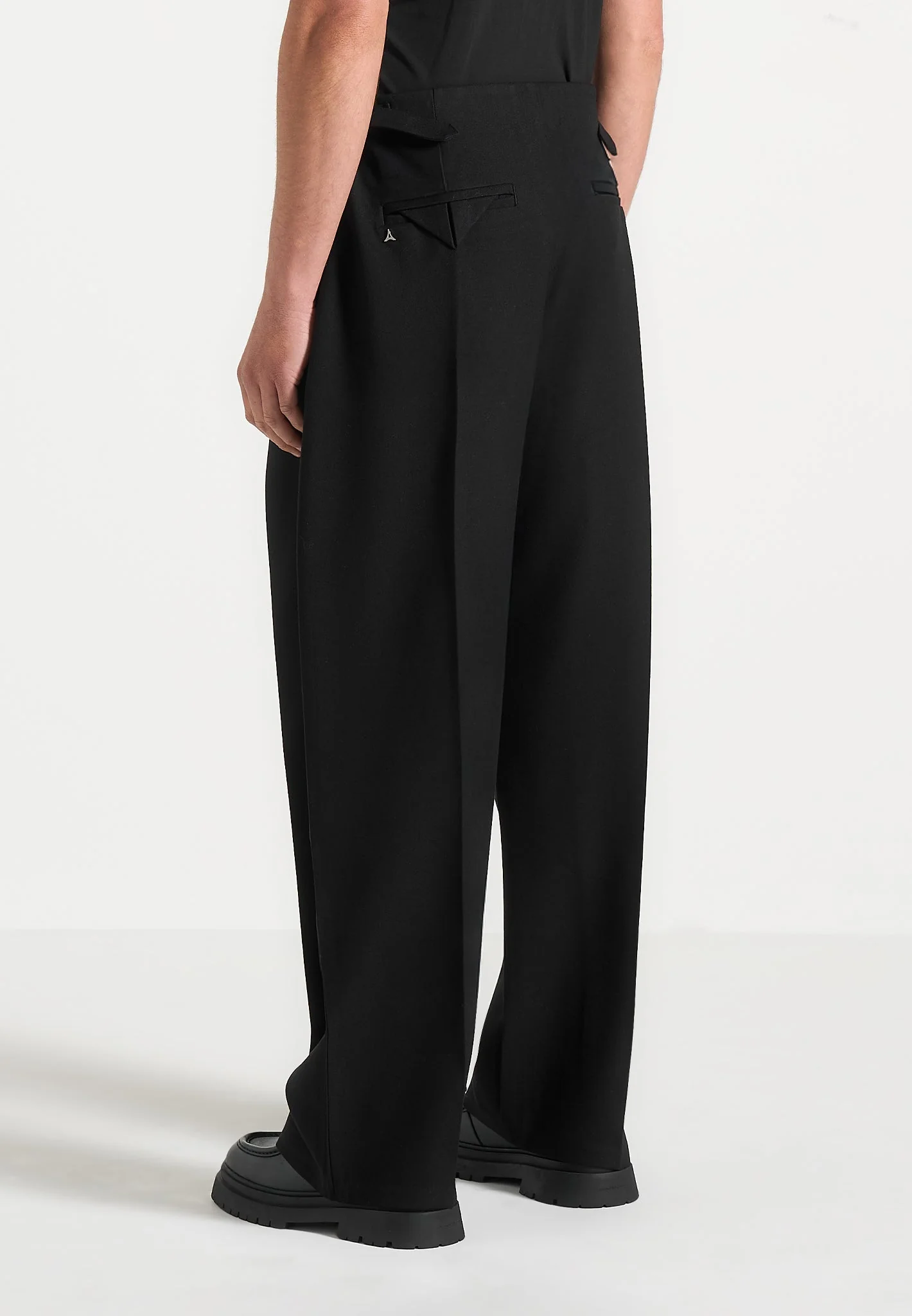 Lior - Box Pleat Wide Leg Trousers - Black - Image 5